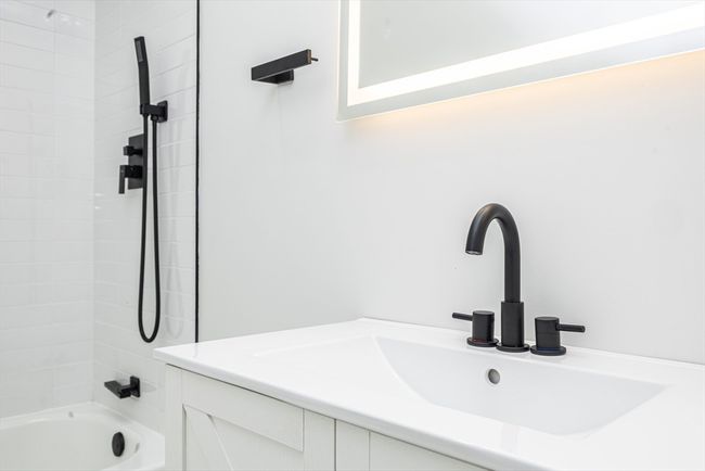 APT-3 - 40 Devon St, Condo with 2 bedrooms, 1 bathrooms and null parking in Boston MA | Image 13