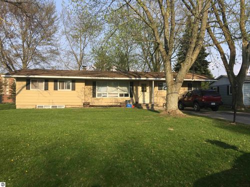 1909 Stockman Rd, Mt Pleasant, MI, 48858-4222 | Card Image