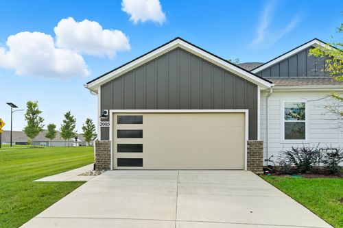 2005 Holmesburg Pvt Cir, Gallatin, TN, 37066-8206 | Card Image