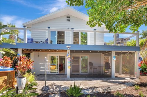 193 Cocohatchee St, Naples, FL, 34110-1608 | Card Image