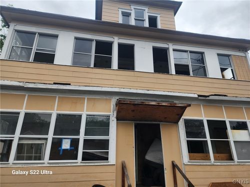 108 Woods Rd, Syracuse, NY, 13209-1779 | Card Image