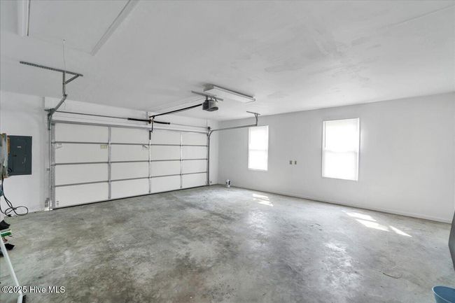 garage | Image 53