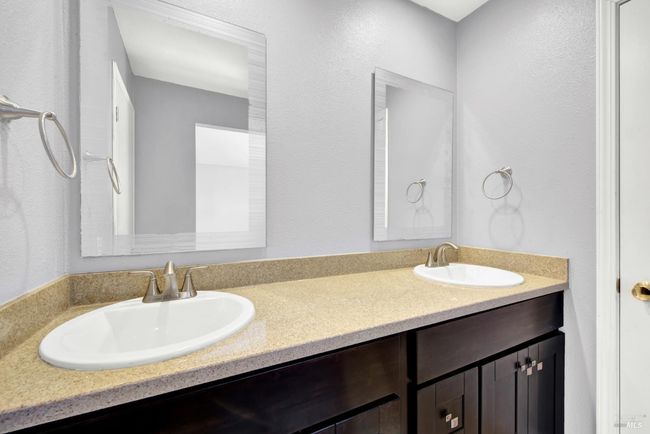 945 Hickory Avenue, House other with 3 bedrooms, 2 bathrooms and 2 parking in Fairfield CA | Image 37
