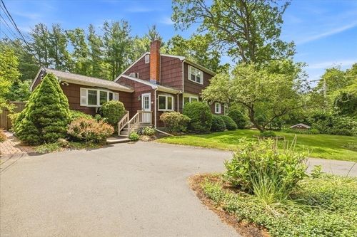 93 Hudson St, Halifax, MA, 02338-1249 | Card Image