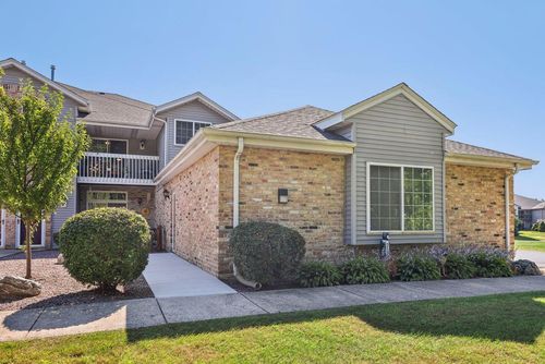 8-9213 S Aspen Drive, Oak Creek, WI, 53154 | Card Image
