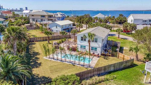 802 Largo Dr, Pensacola Beach, FL, 32561-2234 | Card Image
