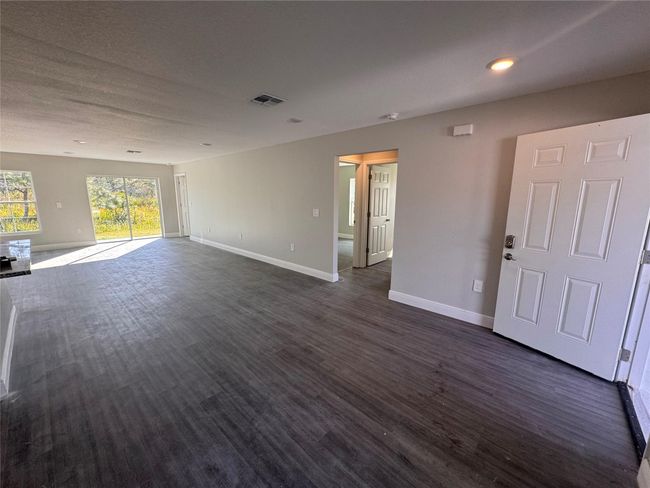 7305 Sun N Lake Blvd, House other with 4 bedrooms, 2 bathrooms and null parking in SEBRING FL | Image 6