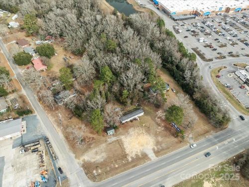 1048 Chesterfield Highway, Cheraw, SC, 29520 | Card Image