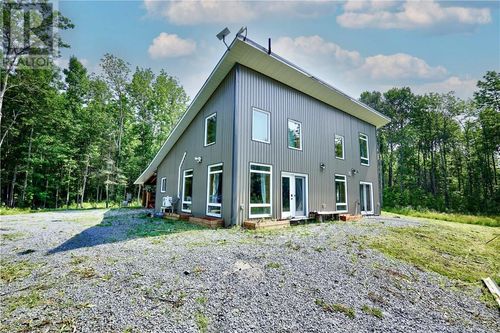 449C Lake Rd, Saint Charles, ON, P0M2W0 | Card Image