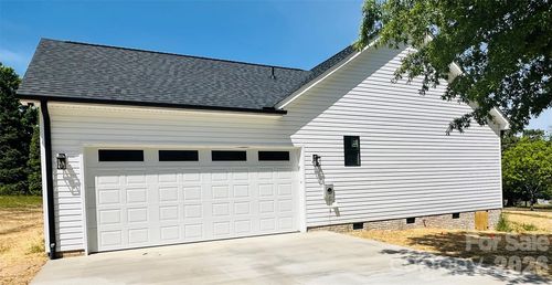 417 E 2nd Street, Faith, NC, 29041 | Card Image