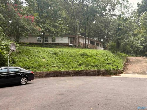 1705 Wilma Cir Se, Huntsville, AL, 35801-1359 | Card Image