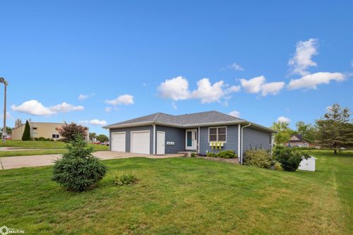 1030/1032 E 12th Street N, Newton, IA, 50208 | Card Image