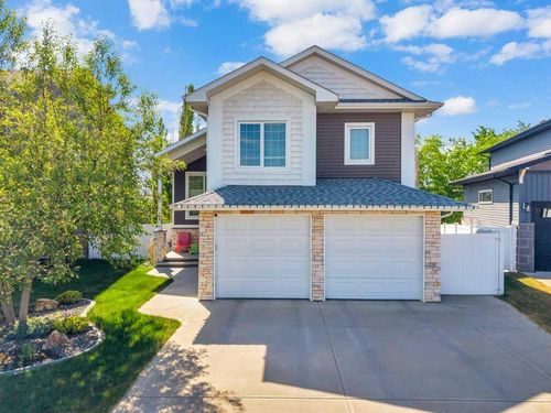 17 Mckelvey Close, Blackfalds, AB, T4M0B1 | Card Image