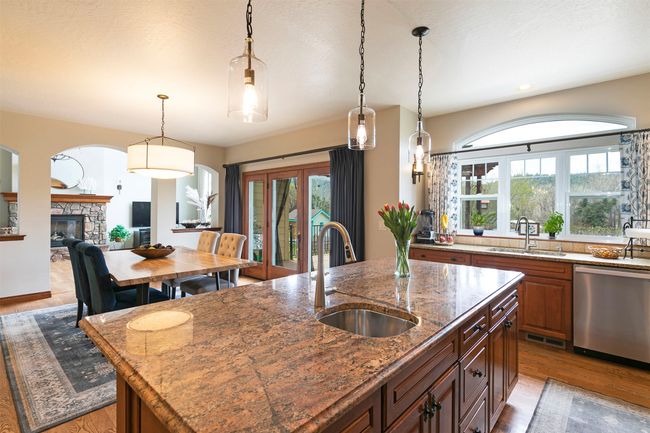 2200 Rafferty Ln, House other with 6 bedrooms, 4 bathrooms and null parking in Missoula MT | Image 17
