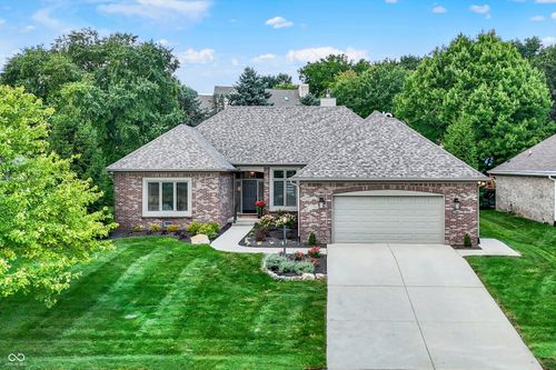 11810 Pebblepointe Pass, Carmel, IN, 46033-9671 | Card Image
