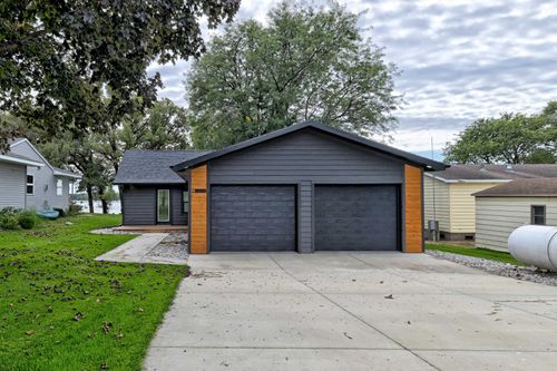 73238 490th Ave, Jackson, MN, 56143-3783 | Card Image
