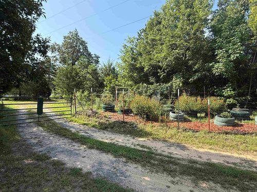 385 Eagle Heights Dr, Leslie, AR, 72645-6604 | Card Image