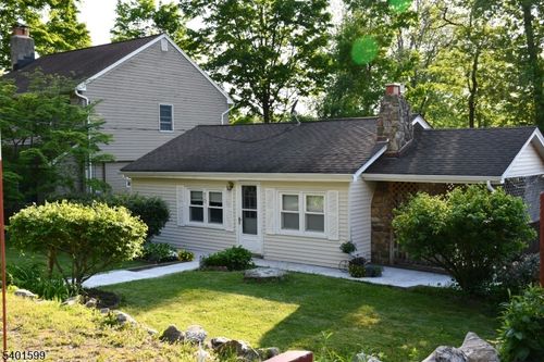 70 Tamarack Trl, Hardyston, NJ, 07460-1219 | Card Image