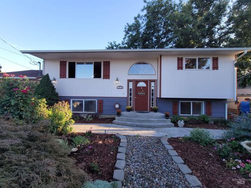 2020 Powers Ave, Lewiston, ID, 83501-6149 | Card Image