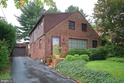 1610 Ridgeview Ave, LANCASTER, PA, 17603-4512 | Card Image