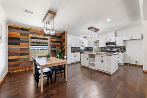 9854 County Road 272, Bertram, TX, 78605-4375 | Card Image