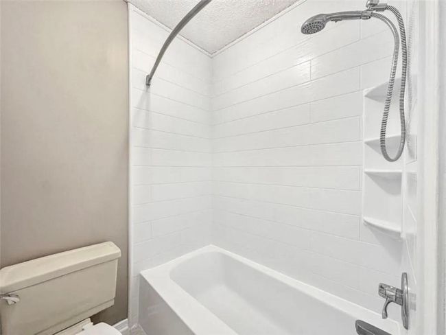 APT-119 - 2425 Oxford Pl, Condo with 2 bedrooms, 2 bathrooms and null parking in Gretna LA | Image 10