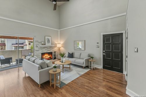 206e-5322 Medical Dr, San Antonio, TX, 78240-1978 | Card Image