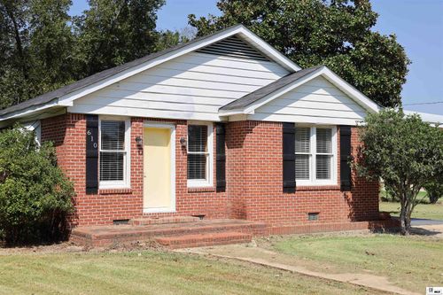 610 E Noble St, Oak Grove, LA, 71263-4327 | Card Image