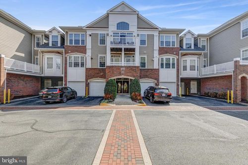 304-7860 Rolling Woods Ct, SPRINGFIELD, VA, 22152-3629 | Card Image