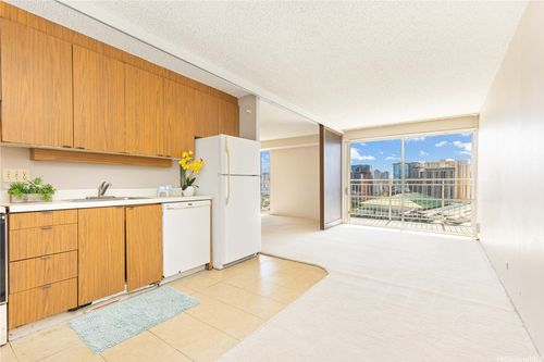 apt-2114-1655 Makaloa St, Honolulu, HI, 96814-3932 | Card Image
