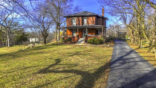 709 Gilman St, Moberly, MO, 65270-1737 | Card Image