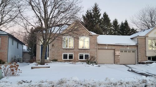 {{alt}} | Card Image