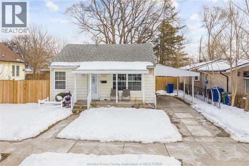 3567 King St, Windsor, ON, N9C1P4 | Card Image