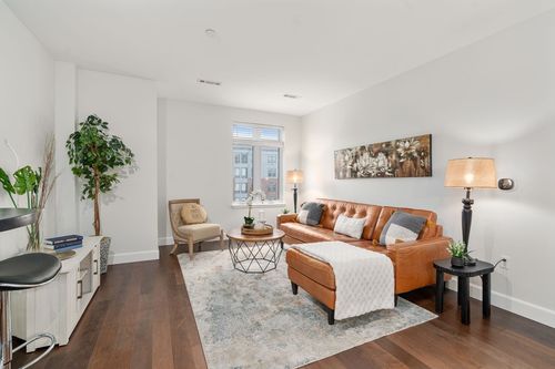 unit-304-1501 Commonwealth Ave, Boston, MA, 02135-3621 | Card Image