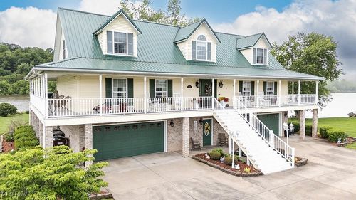 1015 Blennerhassett Ave, Belpre, OH, 45714-2307 | Card Image