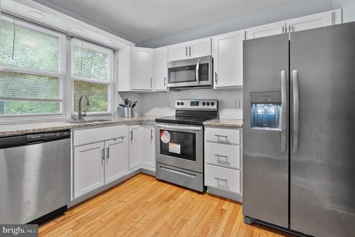 9355-9355 Pan Ridge Rd, PARKVILLE, MD, 21234-1528 | Card Image