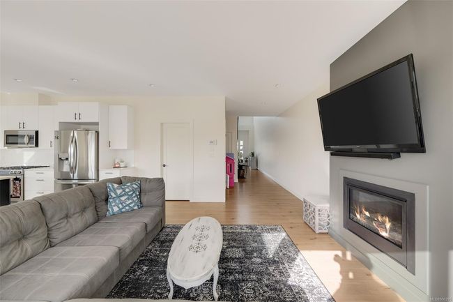 6517 Noblewood Pl, House other with 4 bedrooms, 3 bathrooms and 4 parking in Sooke BC | Image 8