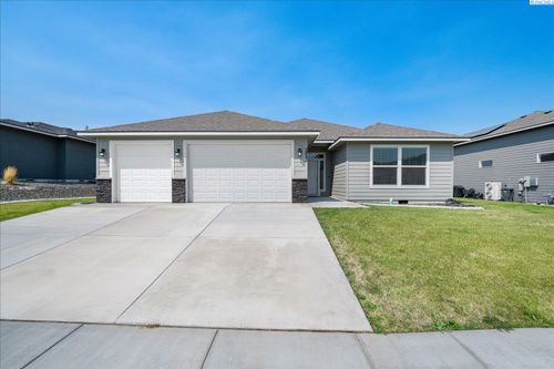 2822 S Belfair Pl, Kennewick, WA, 99338-5663 | Card Image