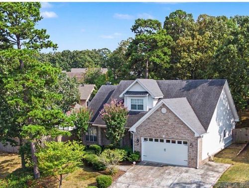 44 W Point Dr, Maumelle, AR, 72113-5921 | Card Image