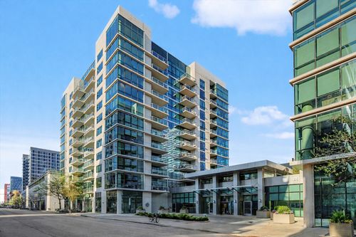 702b-123 S Green St, Chicago, IL, 60607-3496 | Card Image