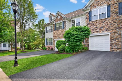 22 Ford Ct, Monroe, NY, 10950-4946 | Card Image