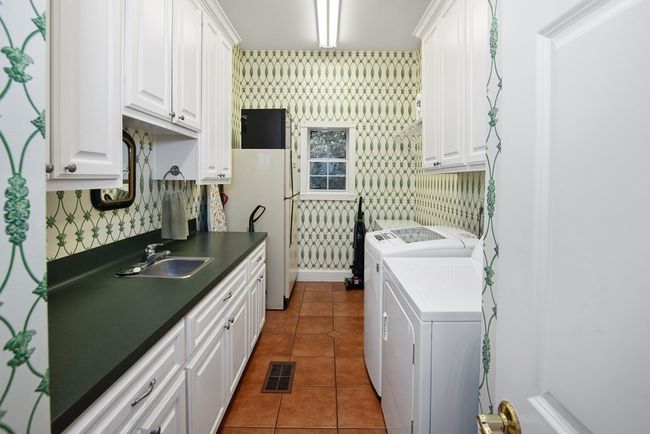 1409 Bending Brook Cir, House other with 5 bedrooms, 5 bathrooms and null parking in Lufkin TX | Image 23