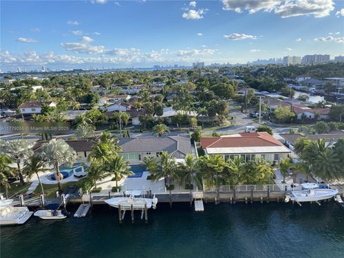 apt-905-2350 Ne 135th St, North Miami, FL, 33181-3550 | Card Image