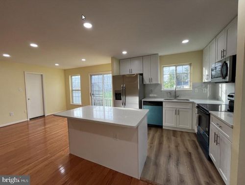 11219 Potomac Oaks Dr, ROCKVILLE, MD, 20850-3586 | Card Image