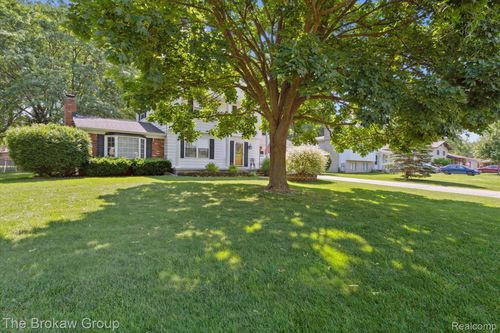 2210 Old Hickory Blvd, Davison, MI, 48423-2063 | Card Image