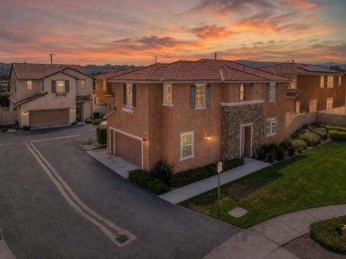 26944 Trestles Dr, Canyon Country, CA, 91351-2825 | Card Image