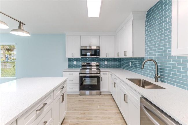 Stainless Steel New Appliances | Image 19