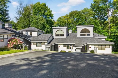 c4-304 Woods Ln, Killington, VT, 05751 | Card Image