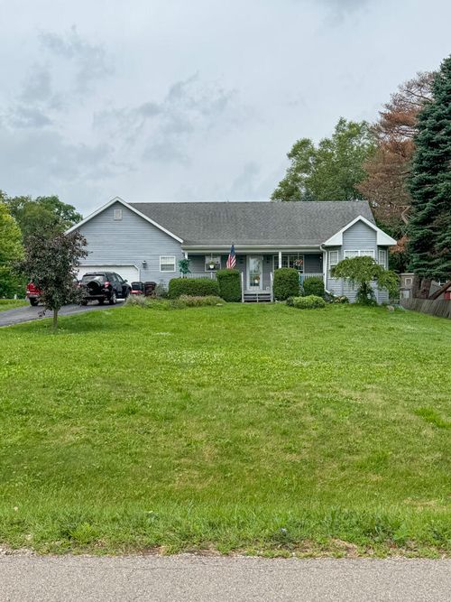 1435 Chicago Dr, Genoa City, WI, 53128 | Card Image