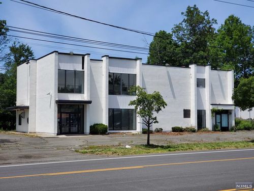 16 Route 303, Tappan, NY, 10983-2806 | Card Image